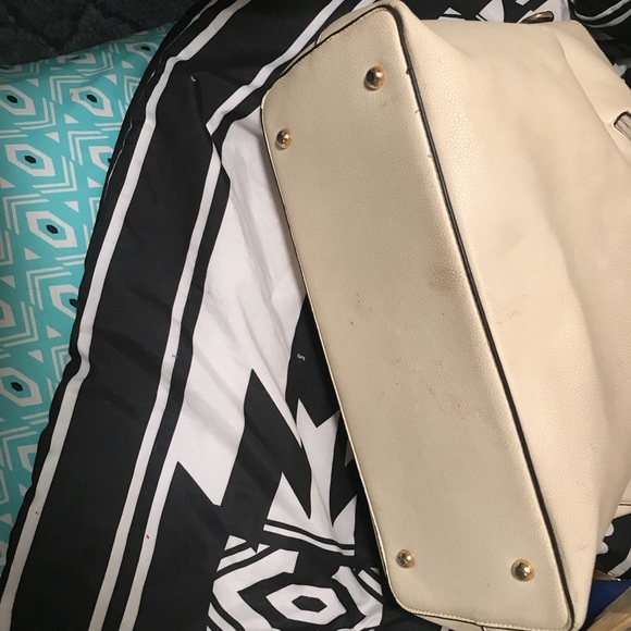 Purse - Picture 2 of 4